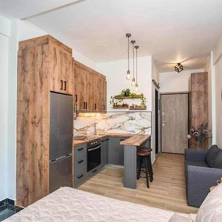 Condo Next To Metro St Athens! エクステリア 写真